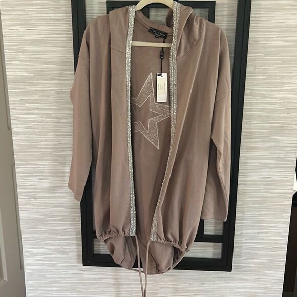 NWT Flora Ashley made in Italy taupe all day long hoodie sweatshirt with star de - Picture 6 of 7